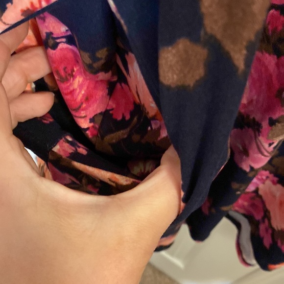 Medium, Honey and Lace, Long Sleeve Floral Dress - Picture 3 of 5